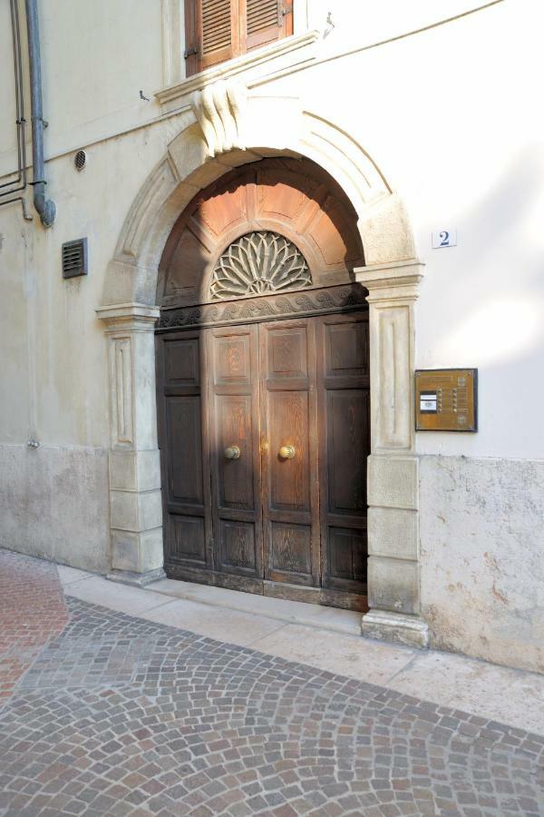 Amanti Due Apartments Verona Esterno foto